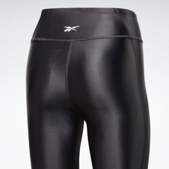 NWT Reebok Shiny High Rise Shorts - Picture 4 of 6